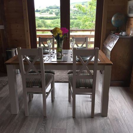 Redwood Lodge ลุดโลว์ ภายนอก รูปภาพ
