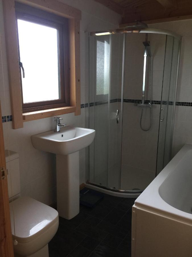 Redwood Lodge ลุดโลว์ ภายนอก รูปภาพ